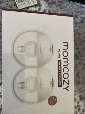MOMCOZY  M5 Brest pumps